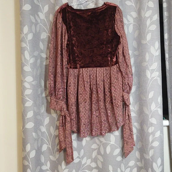 Ivy Jane Velvet and Chiffon Women's Top size L - Picture 6 of 10